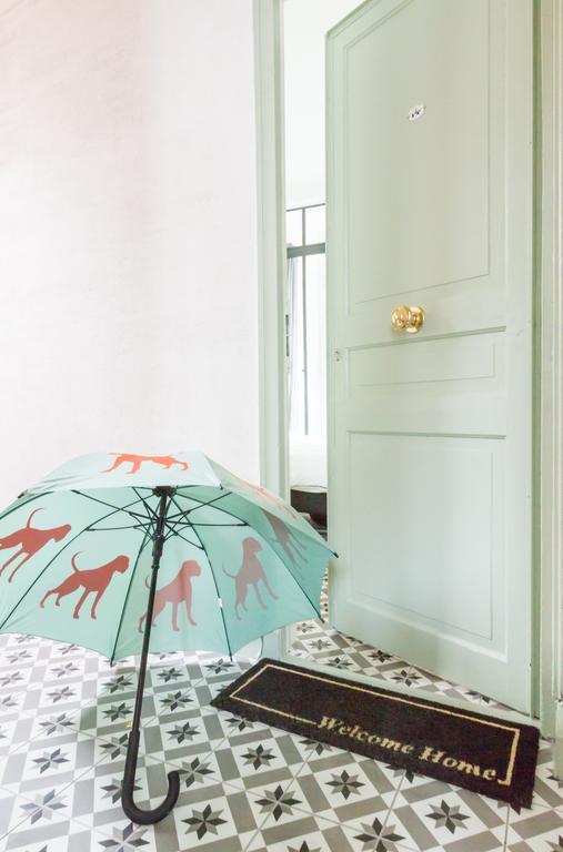 Romantic Artist Room Montmartre Bed & Breakfast Париж Номер фото